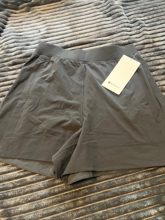 lululemon athletica Pants - lululemon athletica Black Women's Athletic Shorts with Ribbed Waistband